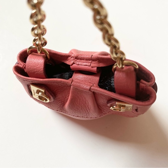 FERRAGAMO MINI BAG KEYCHAIN💞 - Picture 7 of 10